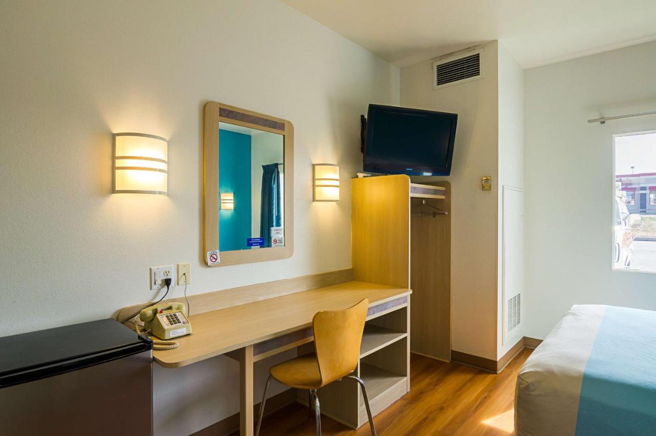  | Motel 6-Wheatland, WY