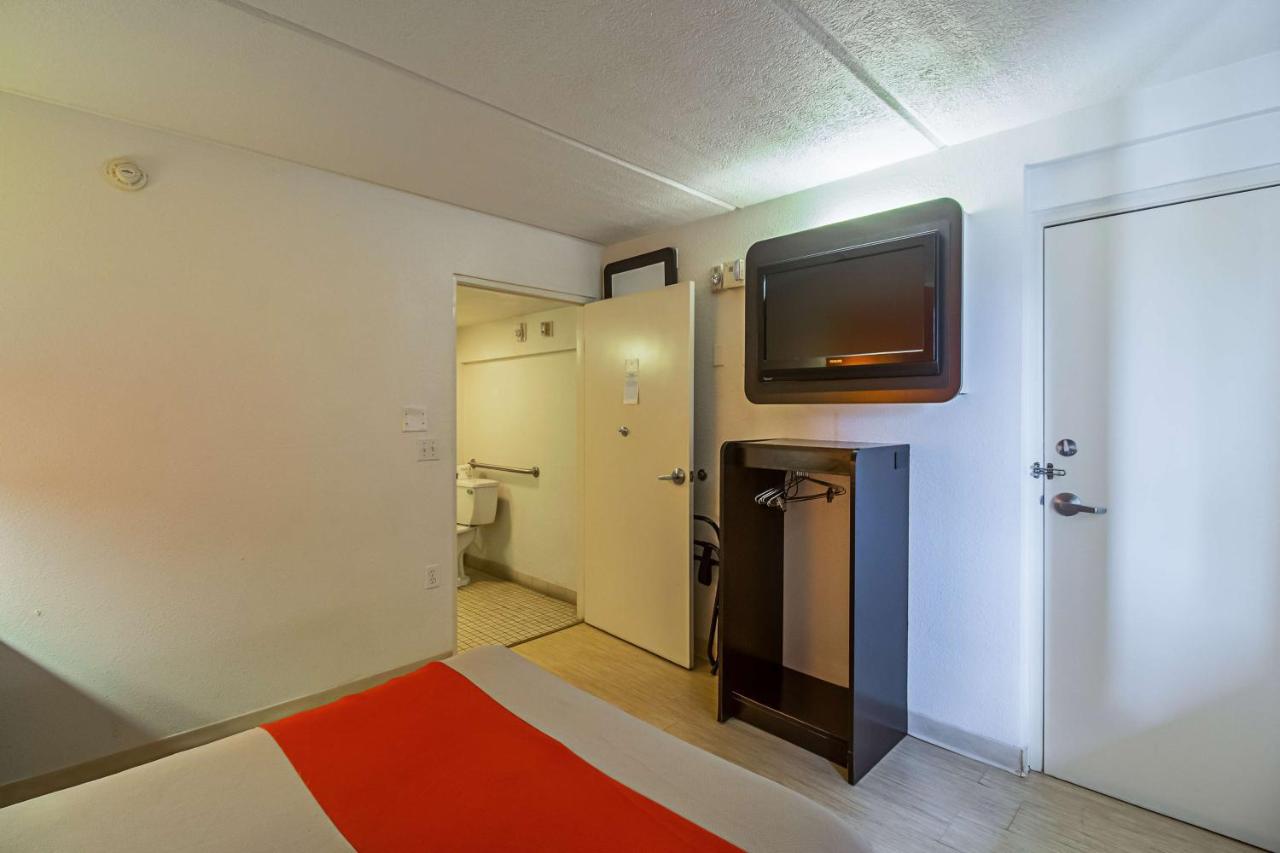 Double Room - Disability Access - Non-Smoking at Ocean Inn South Padre Island