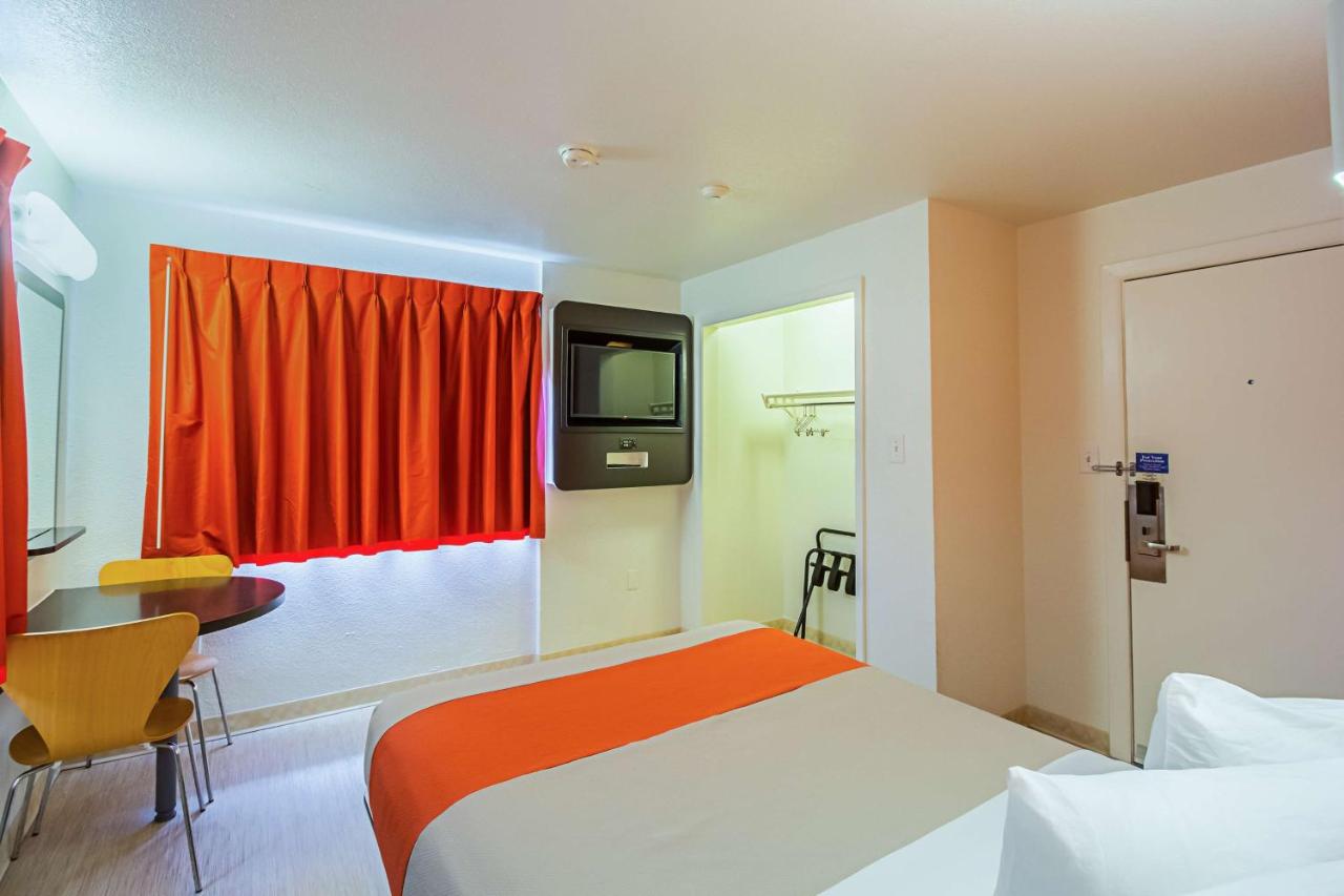 Double Room - Disability Access - Non-Smoking at Ocean Inn South Padre Island