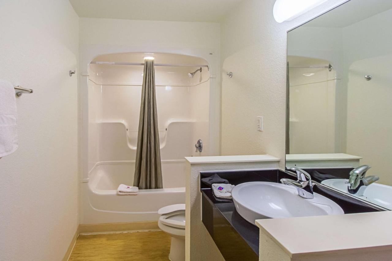 Quadruple Room - Non-Smoking at Ocean Inn South Padre Island