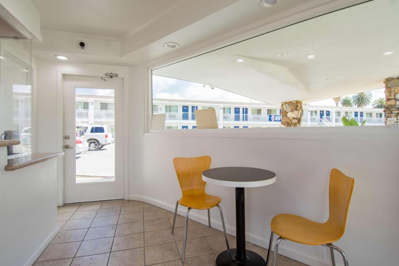 | Motel 6-San Bernardino, CA - Downtown