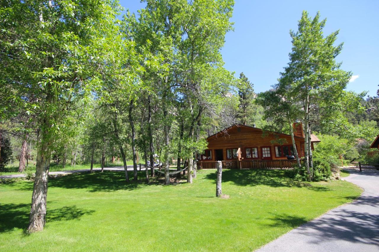  | Streamside on Fall River