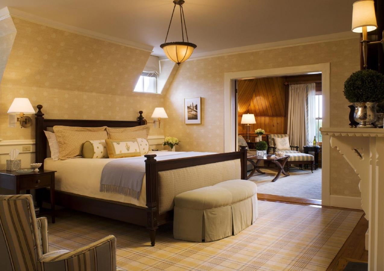King Suite with Sleeper Sofa at Castle Hill Inn