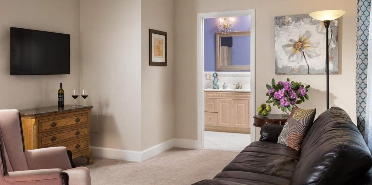 | Beech Tree Inn and Cottage