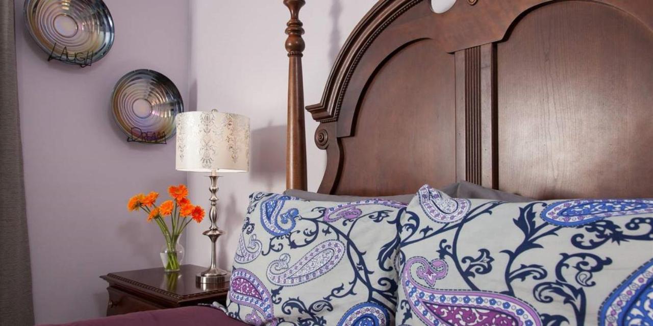 | Beech Tree Inn and Cottage