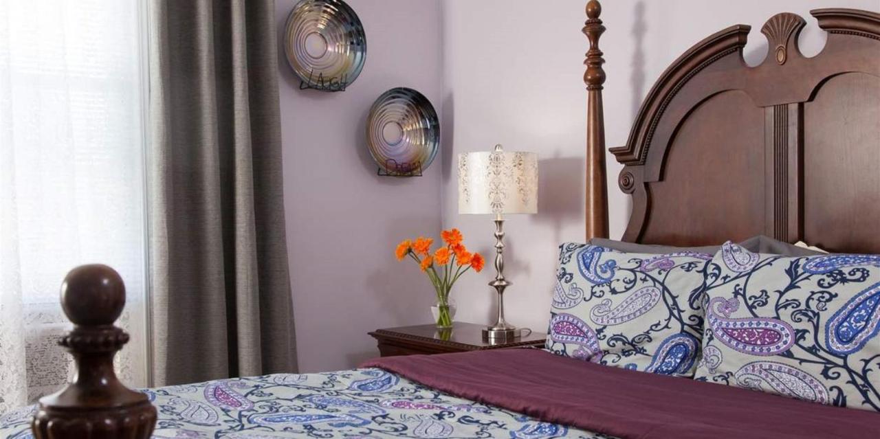 | Beech Tree Inn and Cottage
