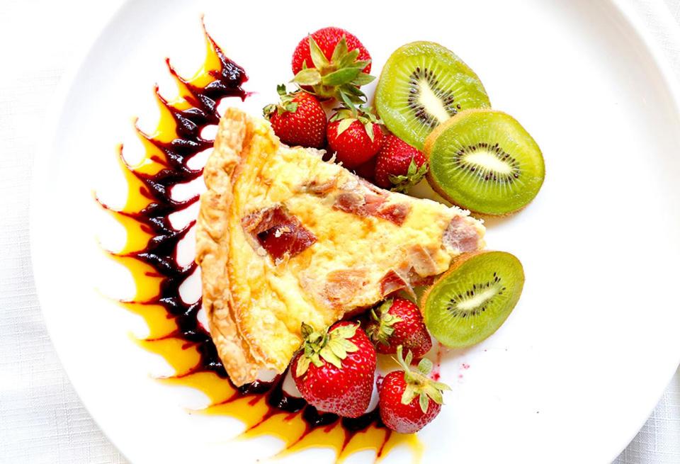 | Kendall Tavern Inn Bed and Breakfast