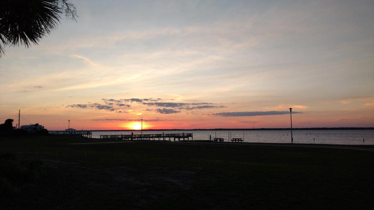 | Affordable Suites Jacksonville