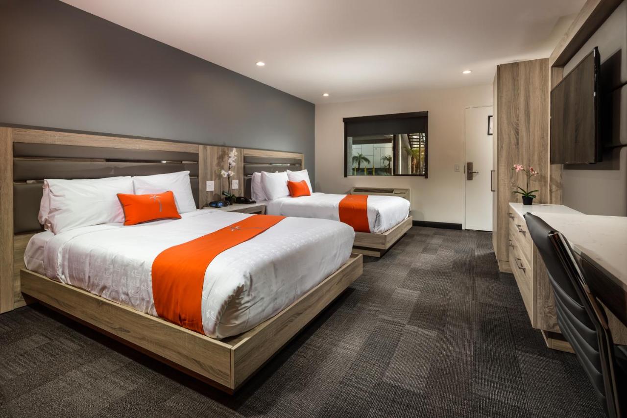 | Canoga Hotel at Warner Center