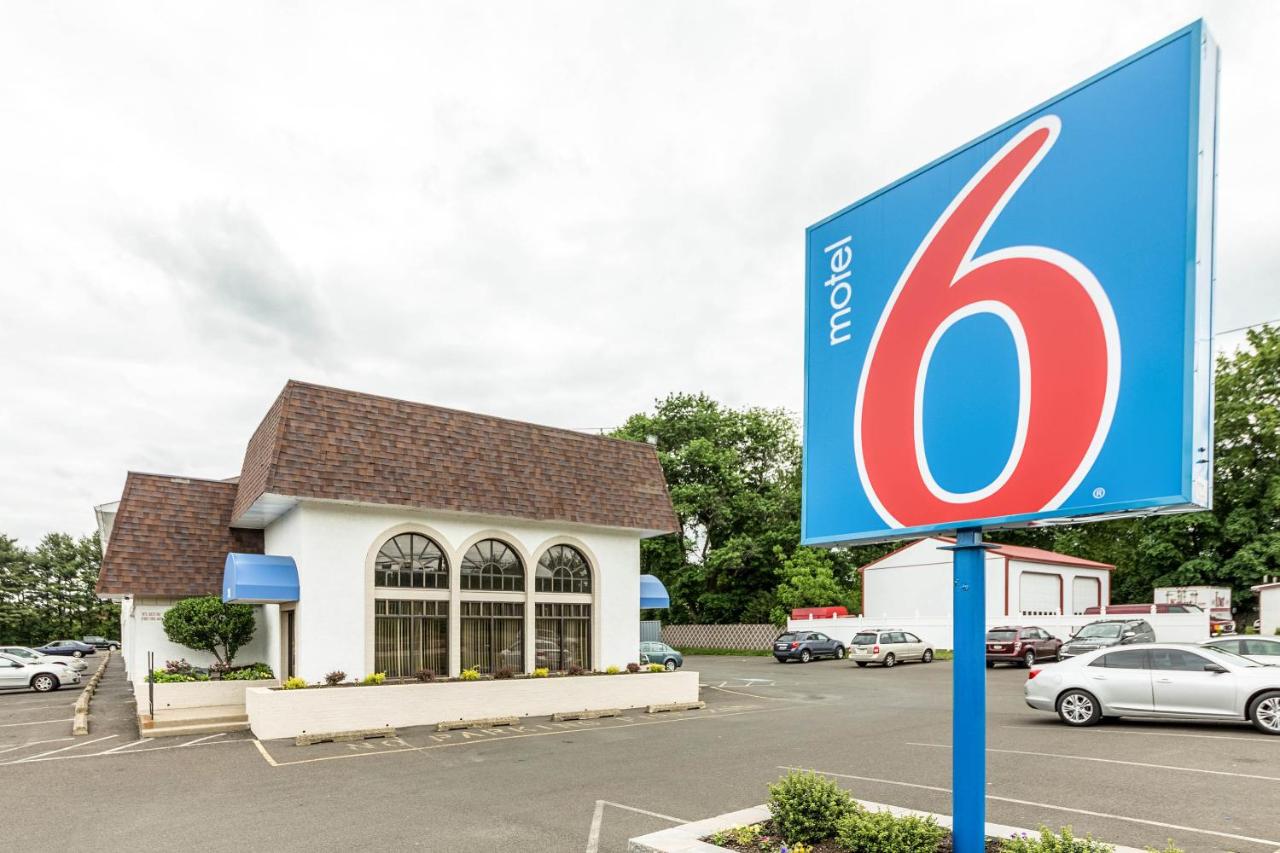| Motel 6-Warminster, PA
