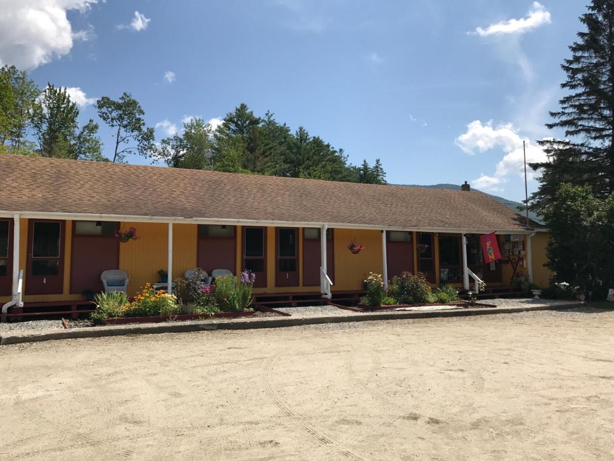 | Snowdon Chalet Motel