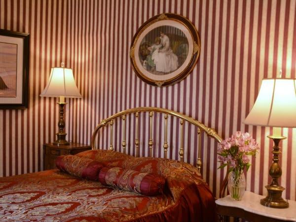 | Manayunk Chambers Guest House