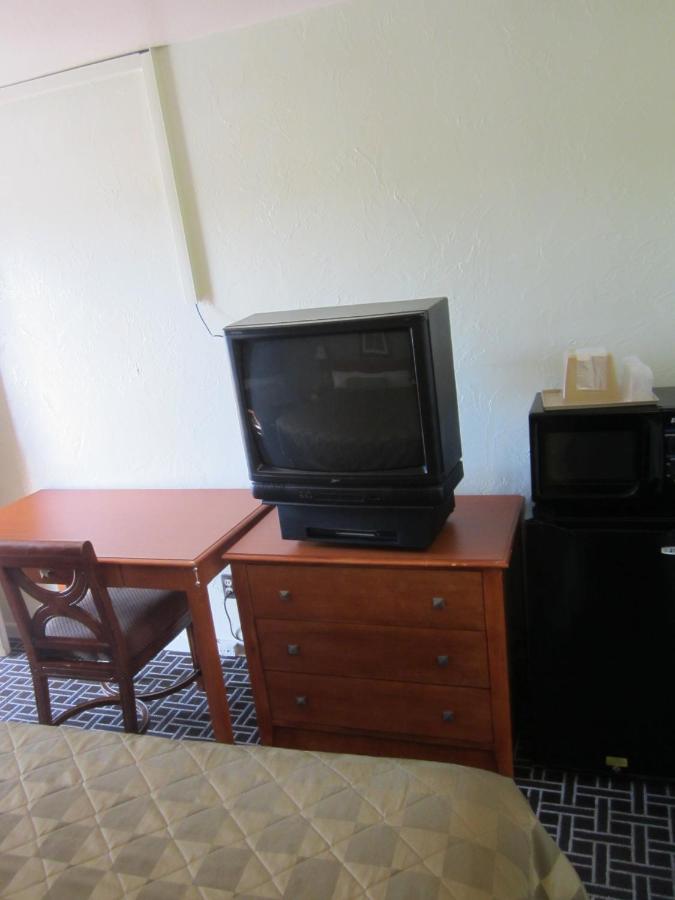 | Civic Center Lodge / Lake Merritt BART