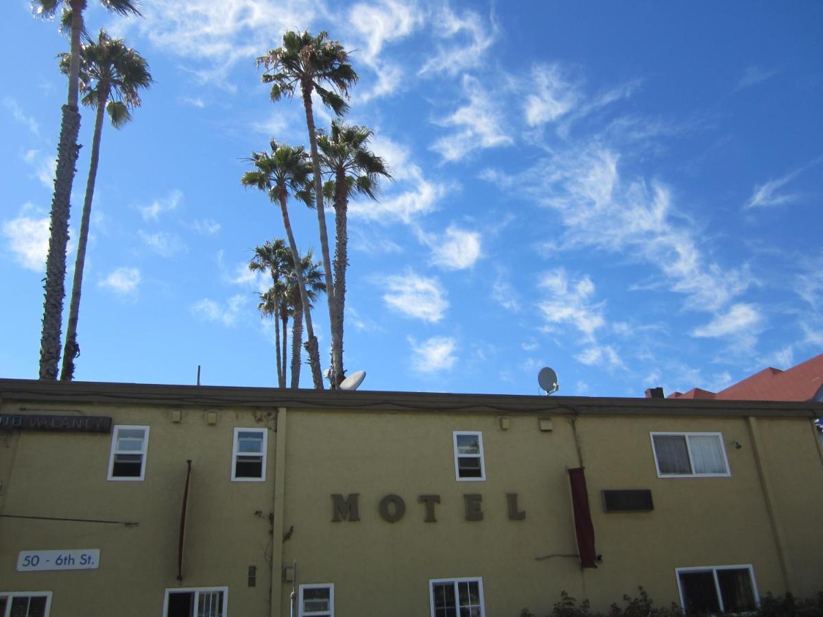 | Civic Center Lodge / Lake Merritt BART