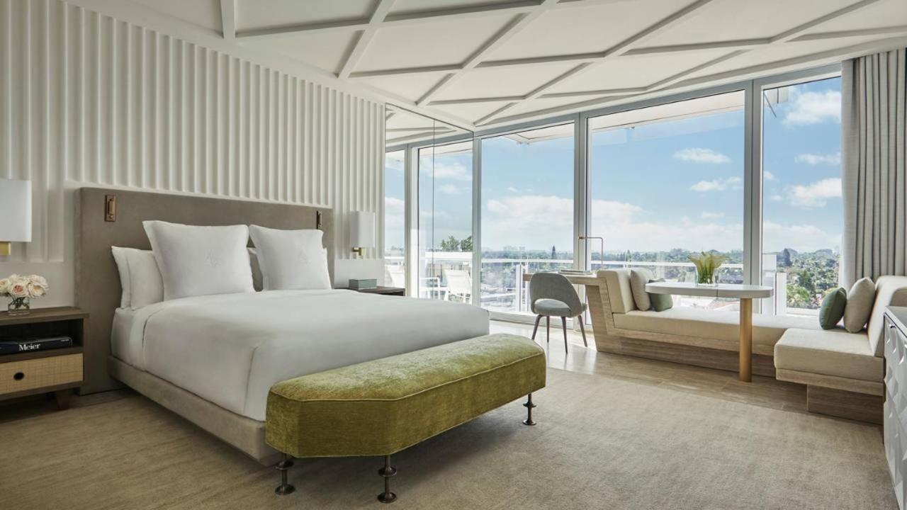 Bay View One Bedroom Suite at Four Seasons Hotel at The Surf Club