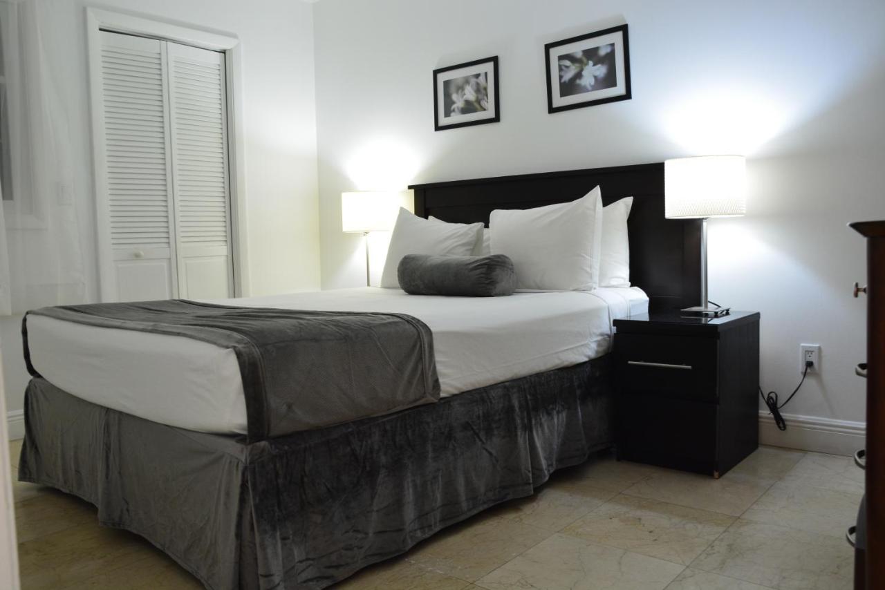 Suite with City View at New Point Miami Beach Apartments