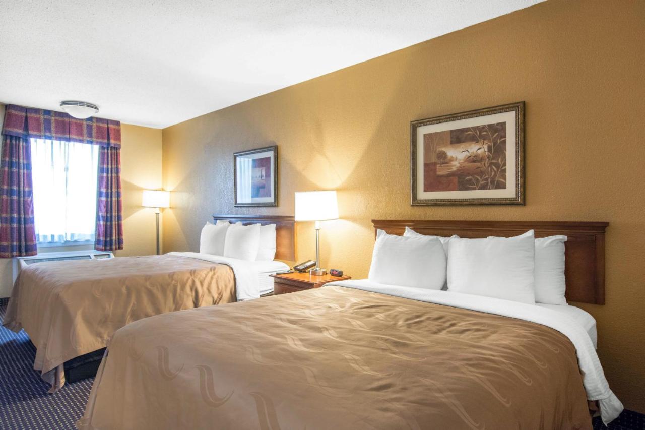 Queen Room with Two Queen Beds - Non-Smoking at Quality Inn Arkadelphia - University Area