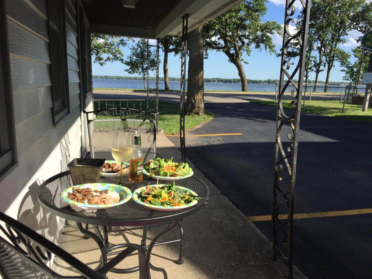  | Lakes Inn