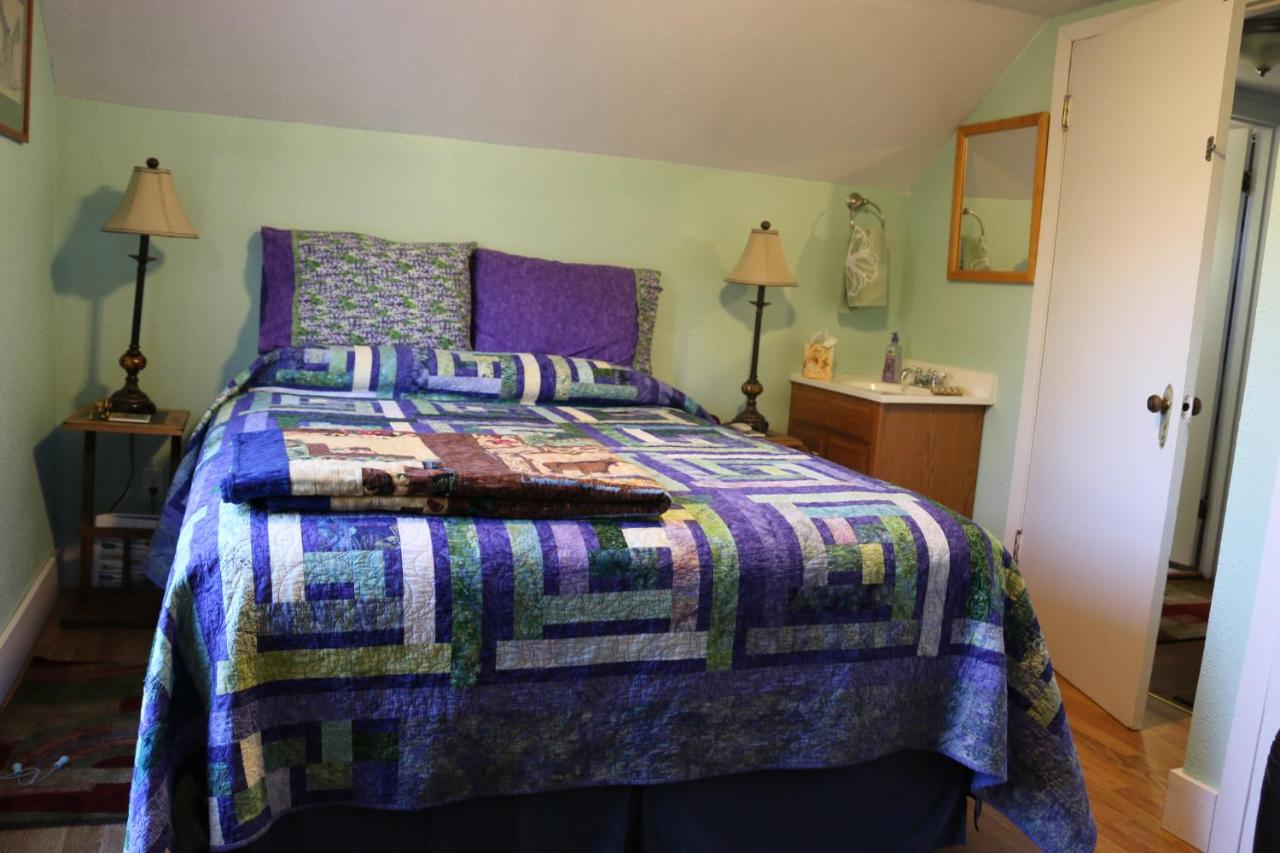  | Sunshine House Bed and Breakfast