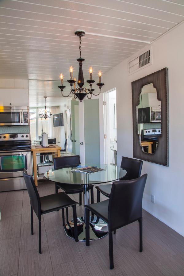 | Ocotillo Lodge