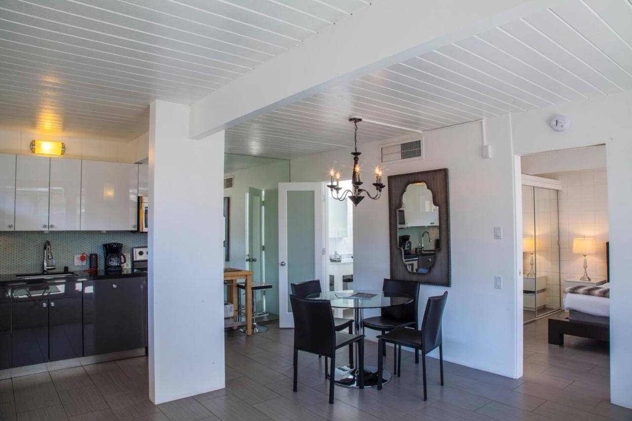 | Ocotillo Lodge