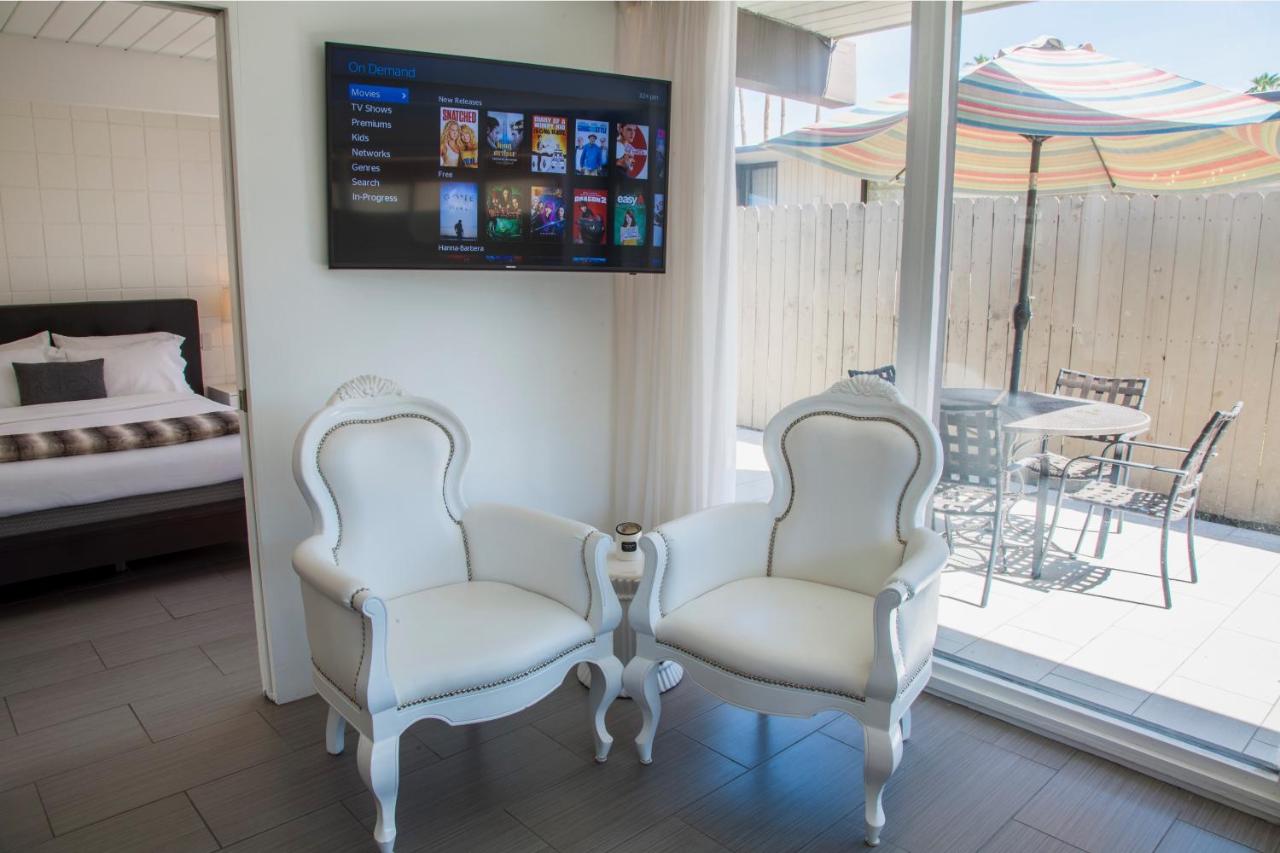 | Ocotillo Lodge