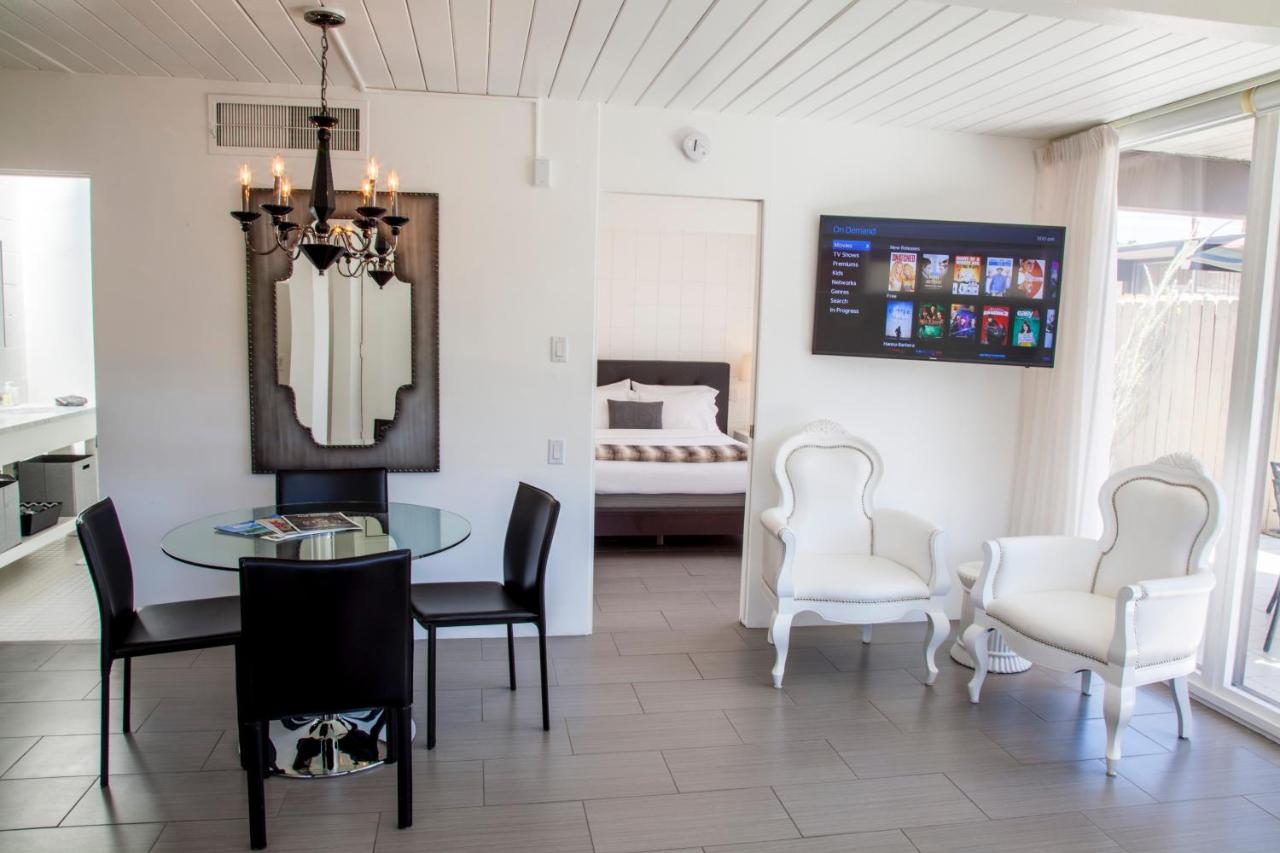 | Ocotillo Lodge