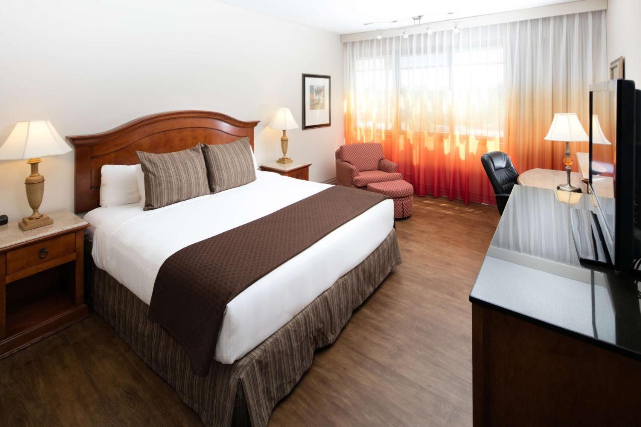 King Room at Red Lion Hotel Boise Downtowner