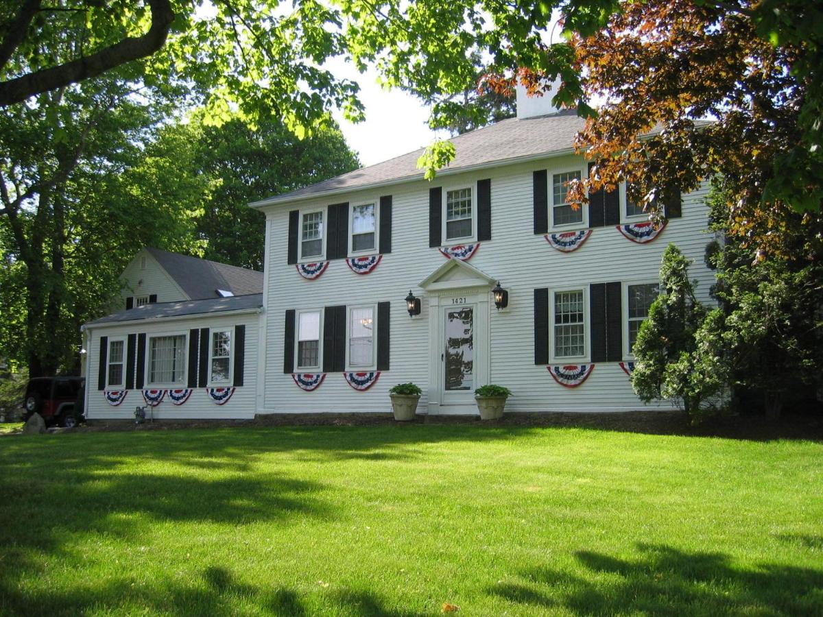 | Sesuit Harbor House