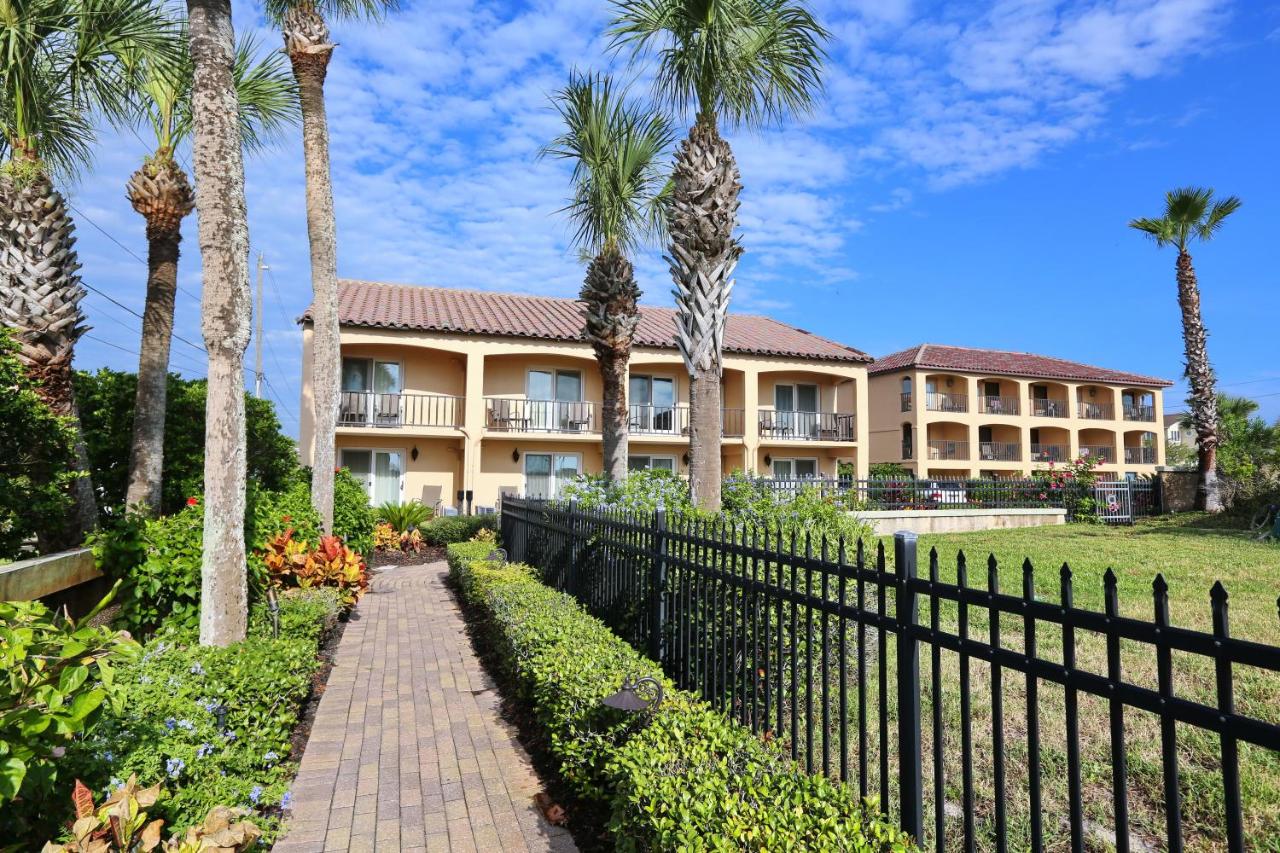 | La Fiesta Ocean Inn & Suites
