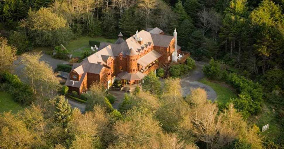 | Arch Cape Inn and Retreat