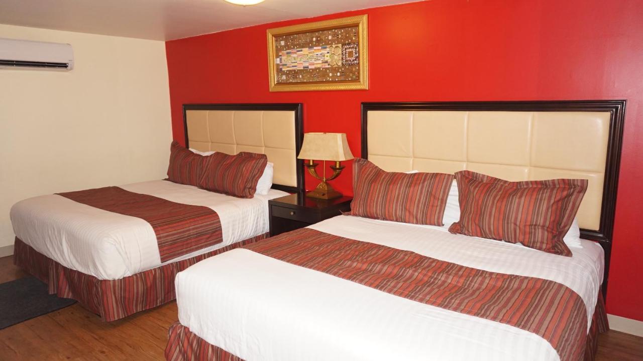 | Eagle Crater Lake Inn