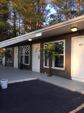  | Hamilton Inn Sturbridge