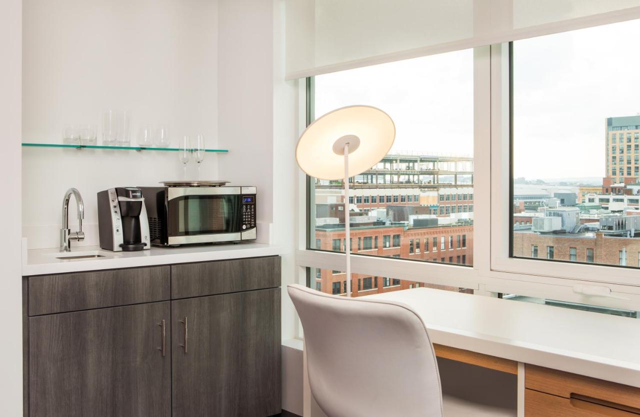 VIP Suite at YOTEL Boston, Select by Hilton