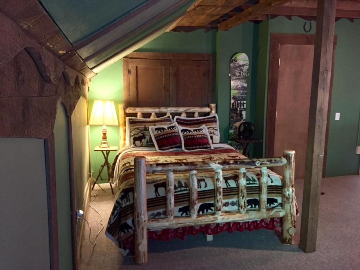 | Grunberg Haus Inn & Cabins