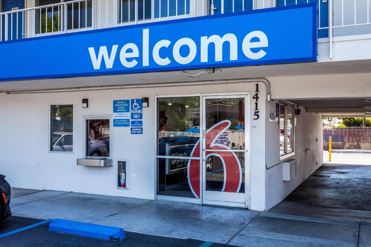 | Motel 6 Sacremento, Ca - Downton