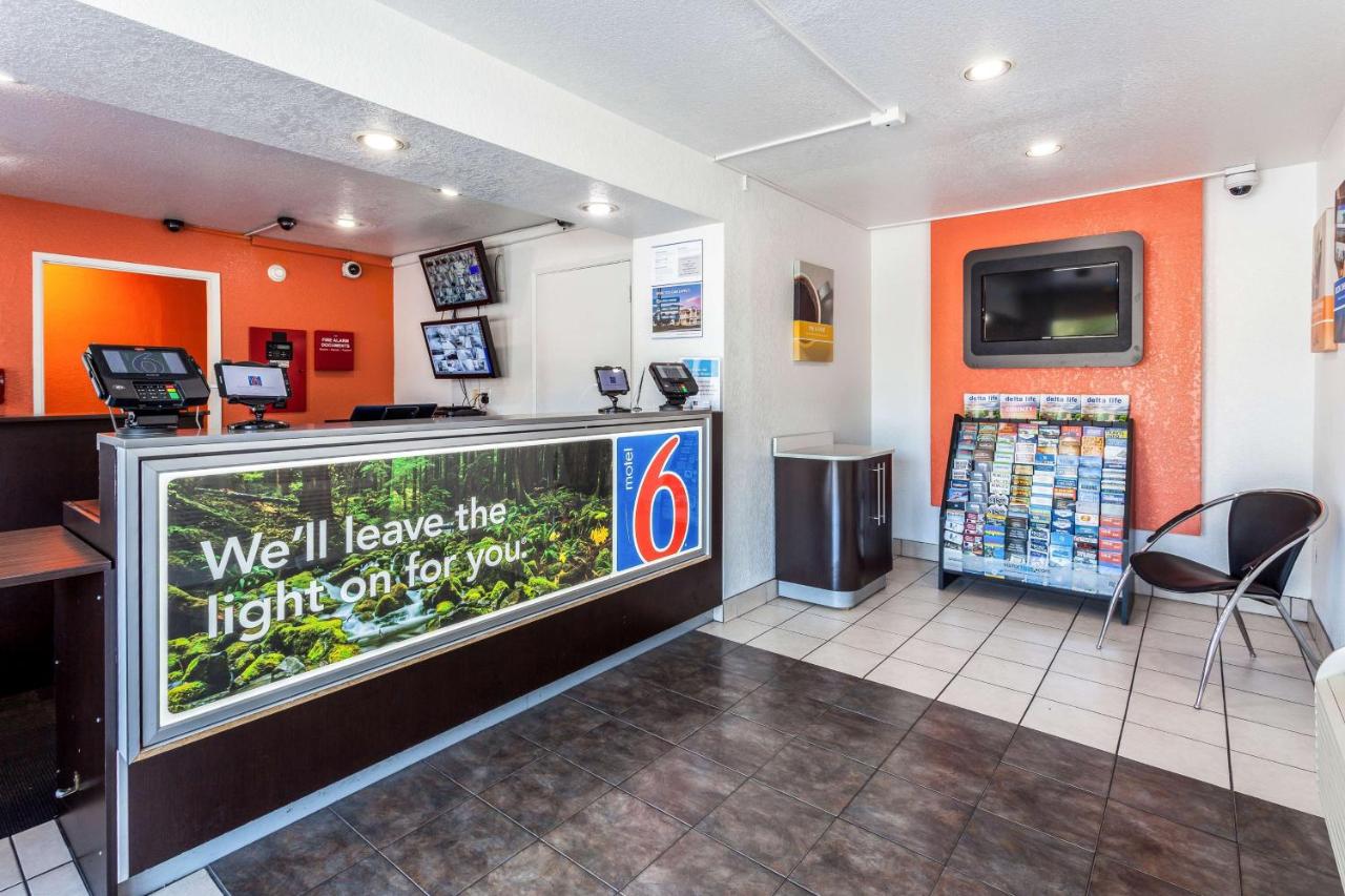 | Motel 6 Sacremento, Ca - Downton