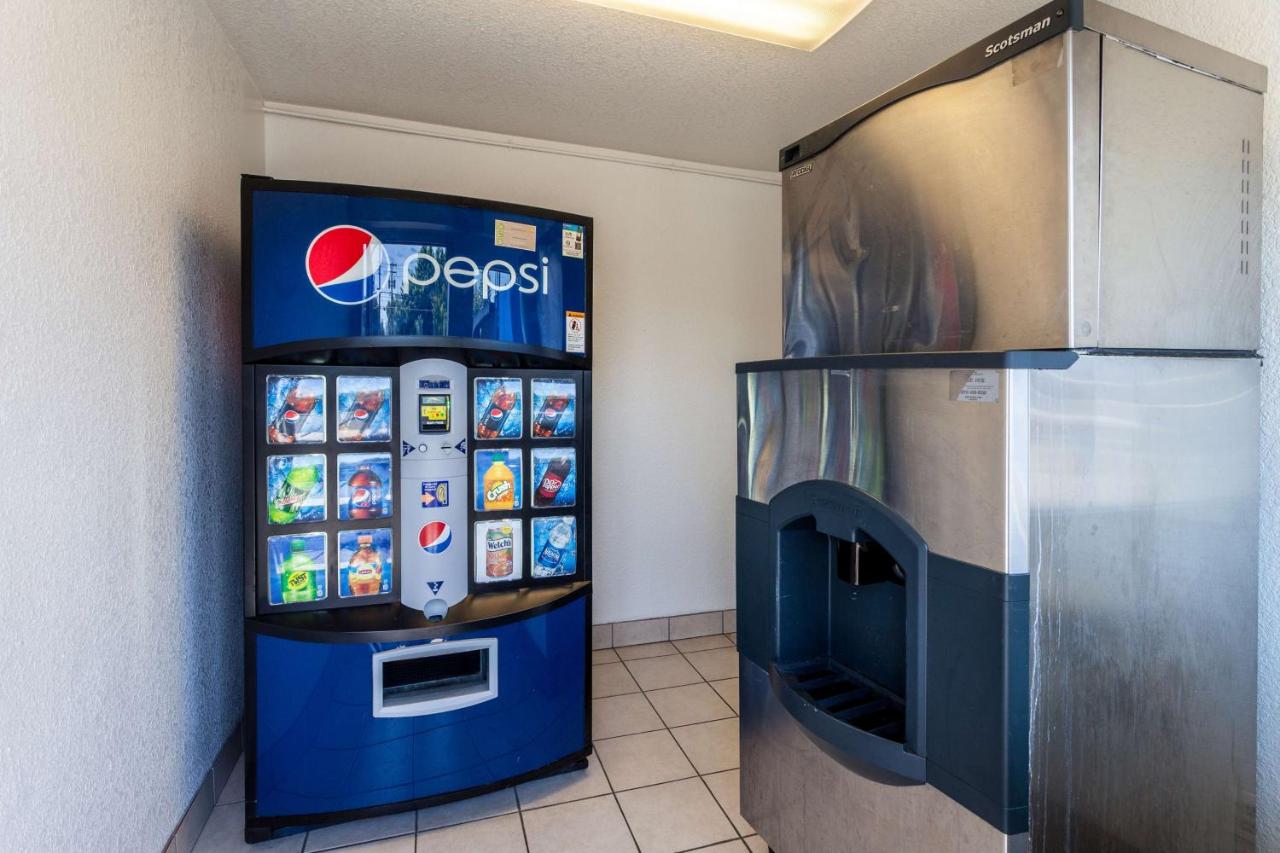 | Motel 6 Sacremento, Ca - Downton