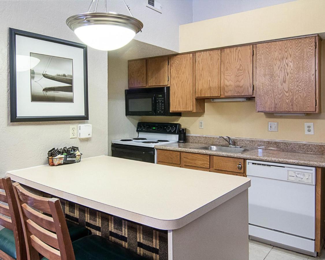 | Extended Studio Suites Hotel- Bossier City