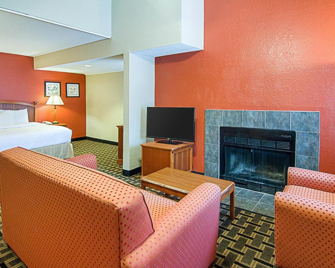 | Extended Studio Suites Hotel- Bossier City