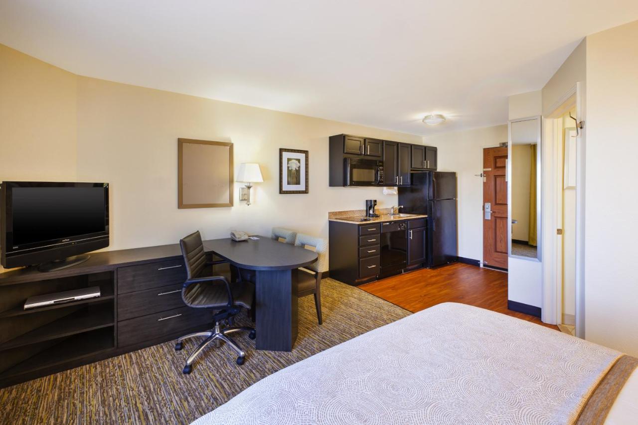 Queen Room - Mobility Access Roll in Shower/Non-Smoking at Candlewood Suites Indianapolis Airport, an IHG Hotel