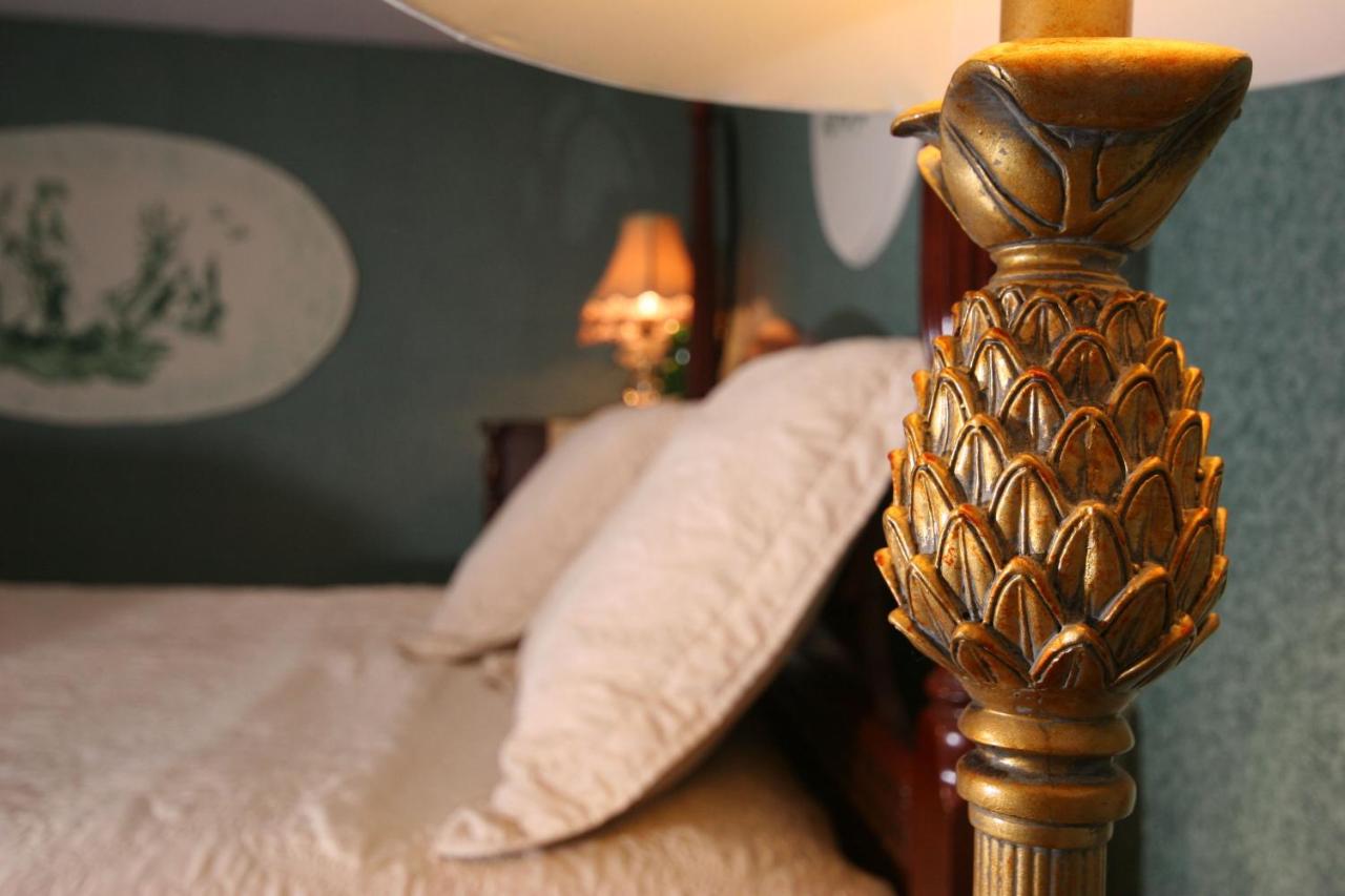 | Lamb and Lion Inn
