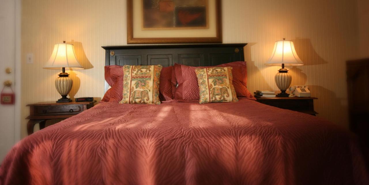 | Lamb and Lion Inn