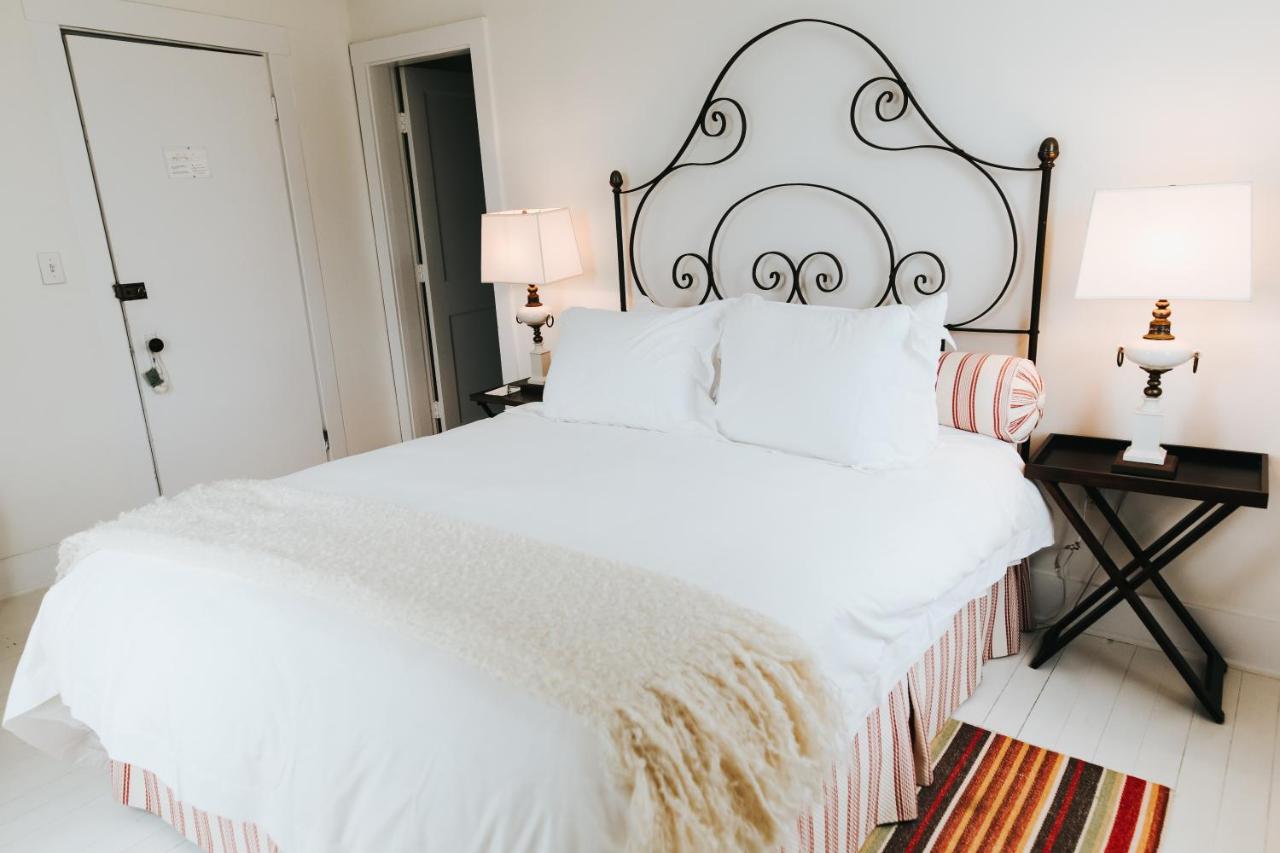 | Chebeague Island Inn