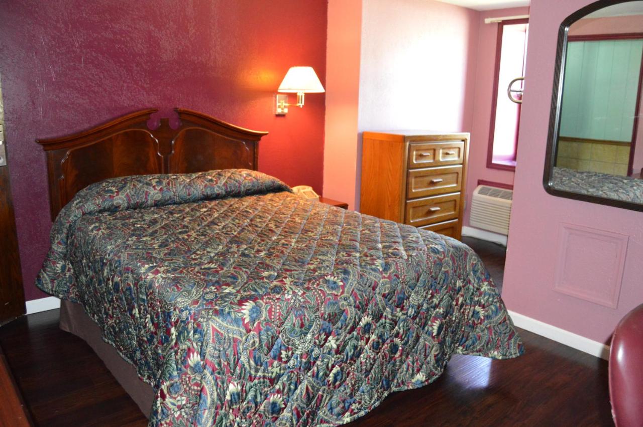 | Budget Inn Richlands Claypool Hill
