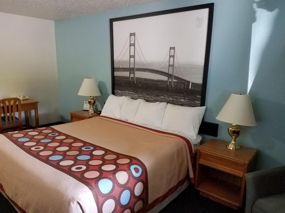 King Room - Non-Smoking at Super 8 by Wyndham Houghton Lake