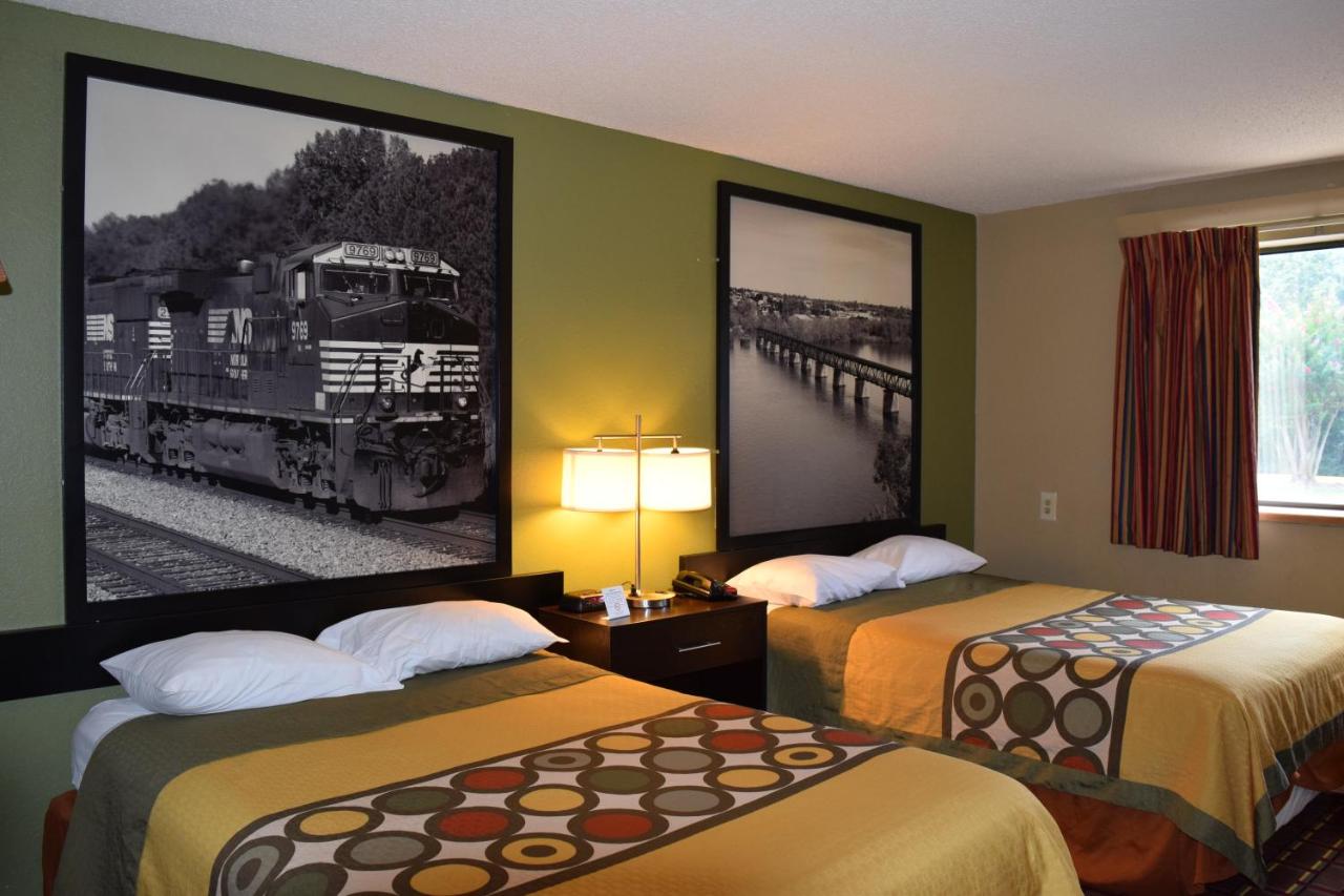 Deluxe Double Room with Two Double Beds - Non-Smoking at Super 8 by Wyndham Homewood Birmingham Area
