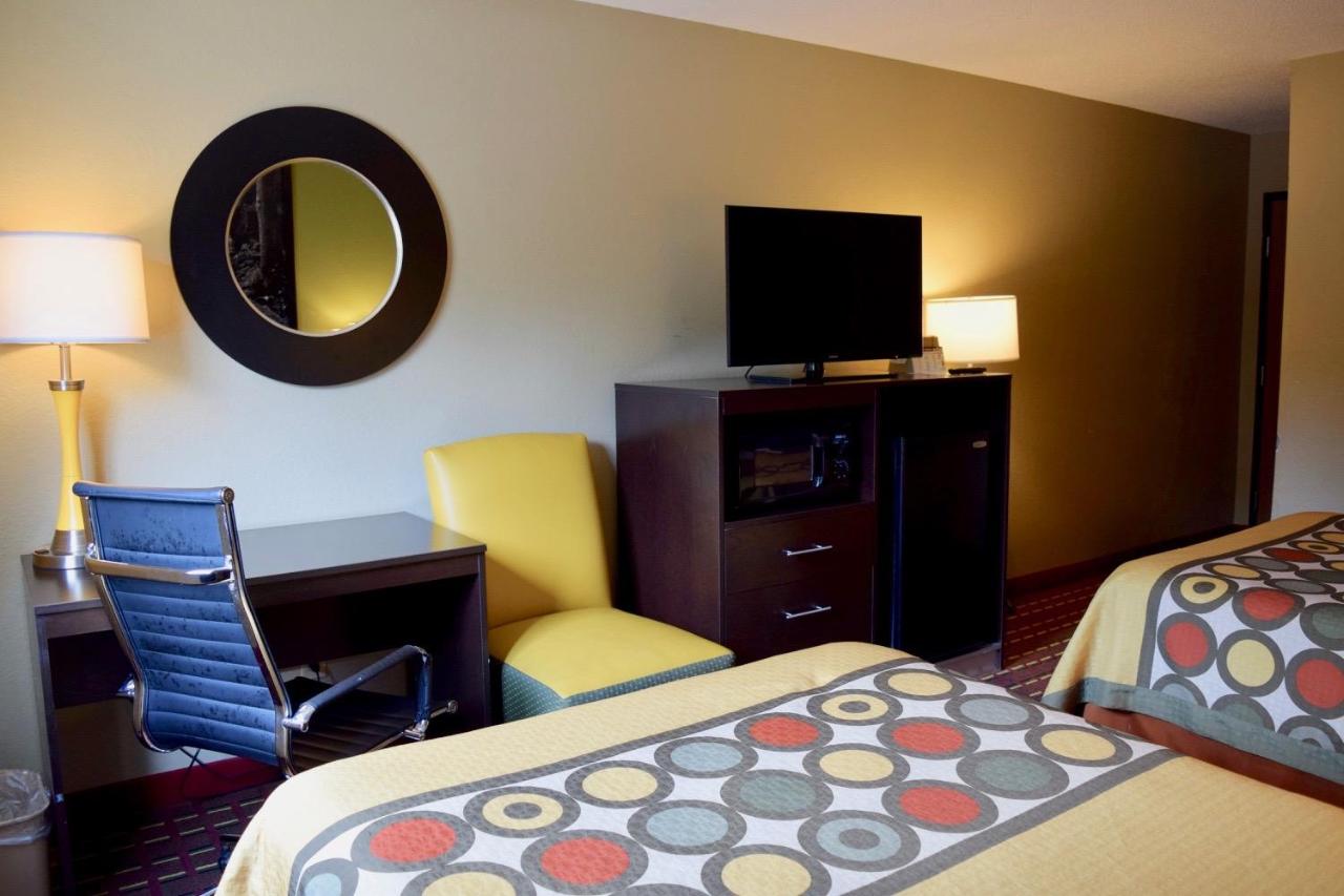Deluxe Double Room with Two Double Beds - Non-Smoking at Super 8 by Wyndham Homewood Birmingham Area