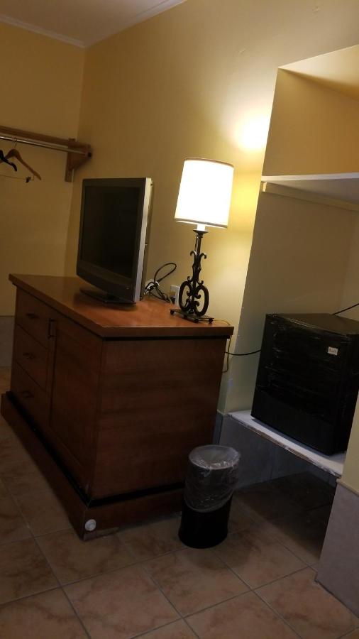 | Luxury Inn