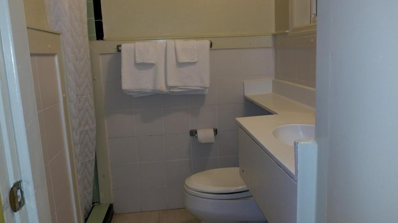 | Luxury Inn